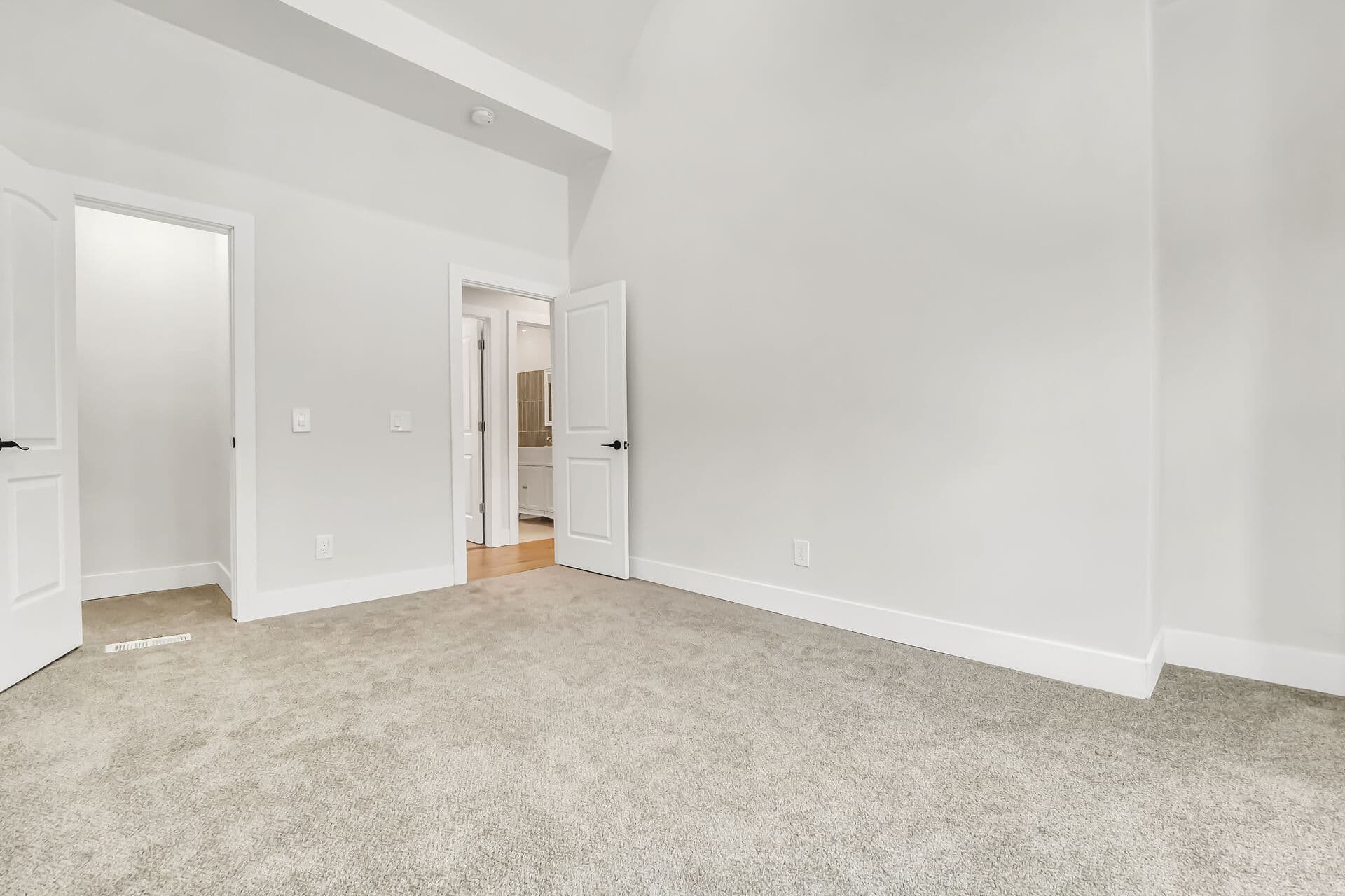 Bedroom 3 closet (left) and doorway (right)