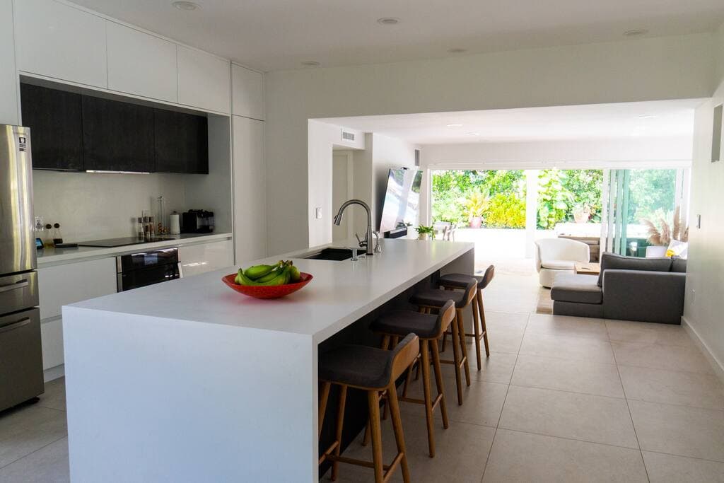 Villa Biscayne — photo 2